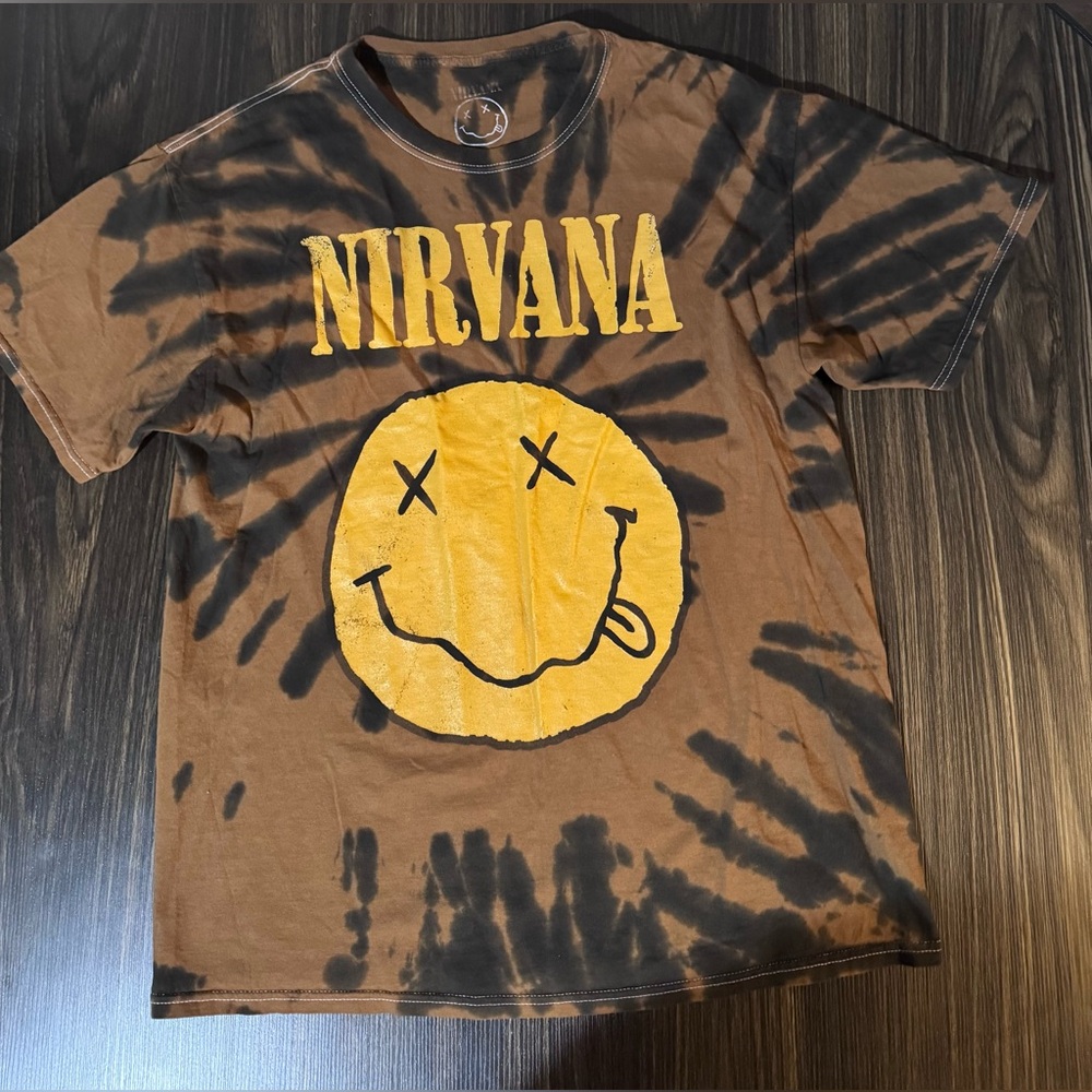 Nirvana Swirl Smile Top - Black/combo